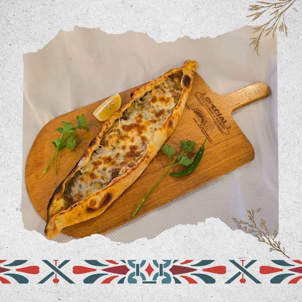 Kıymalı Kaşarlı Pide